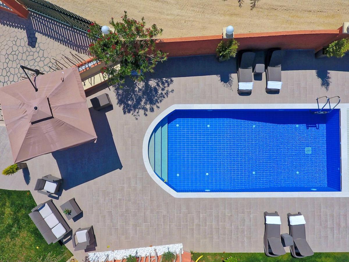 Villa Alex Sinarádes Esterno foto