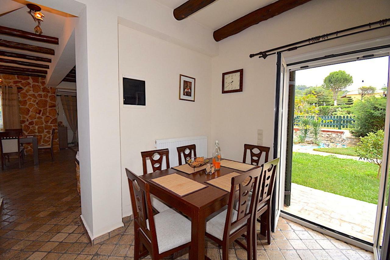 Villa Alex Sinarádes Esterno foto