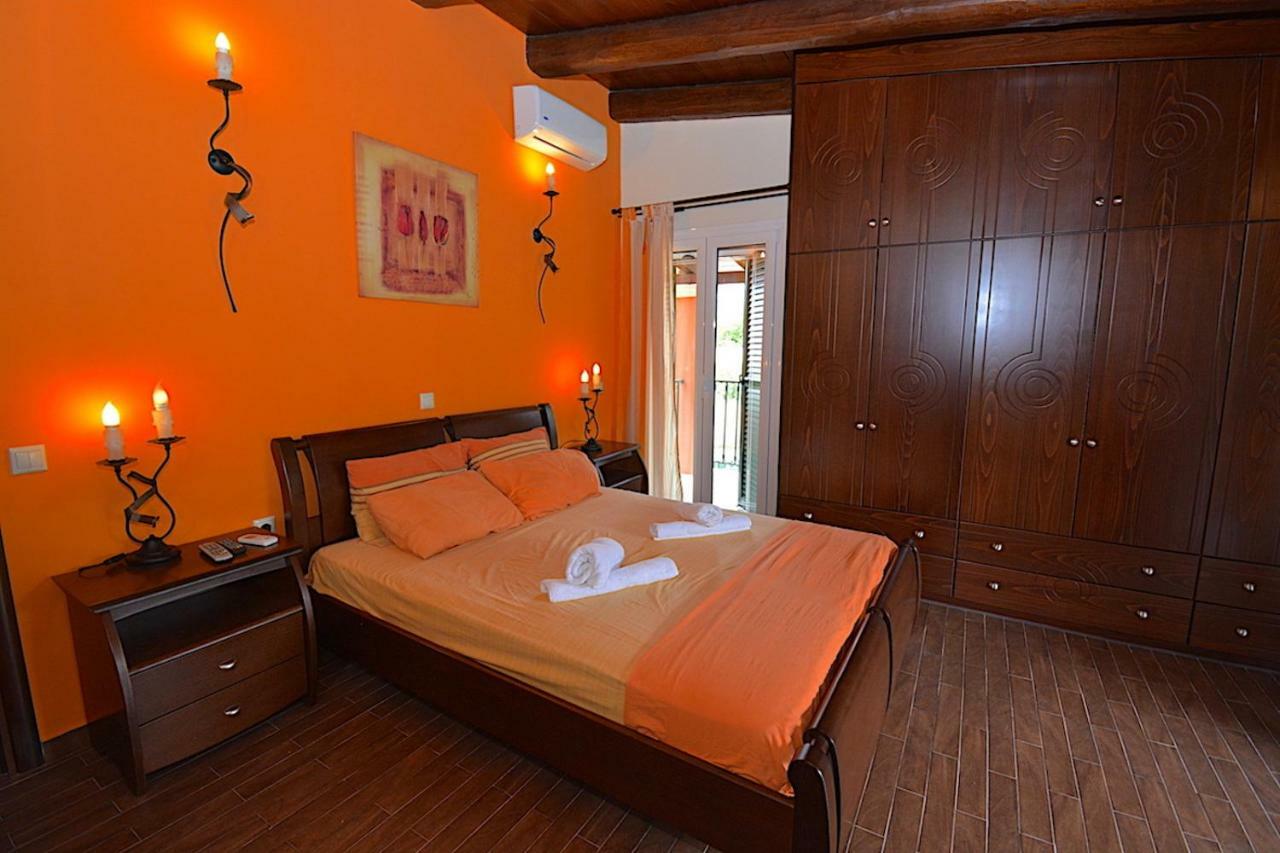 Villa Alex Sinarádes Esterno foto