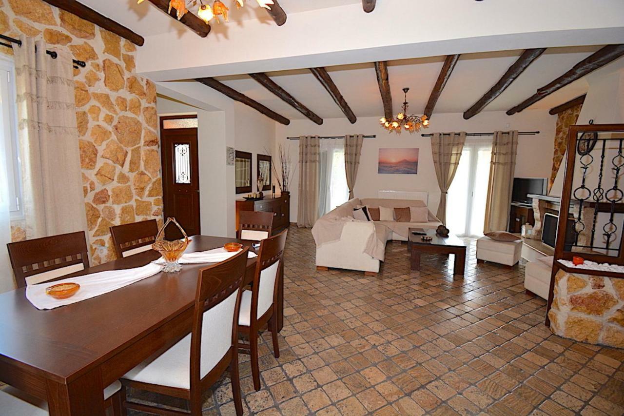 Villa Alex Sinarádes Esterno foto